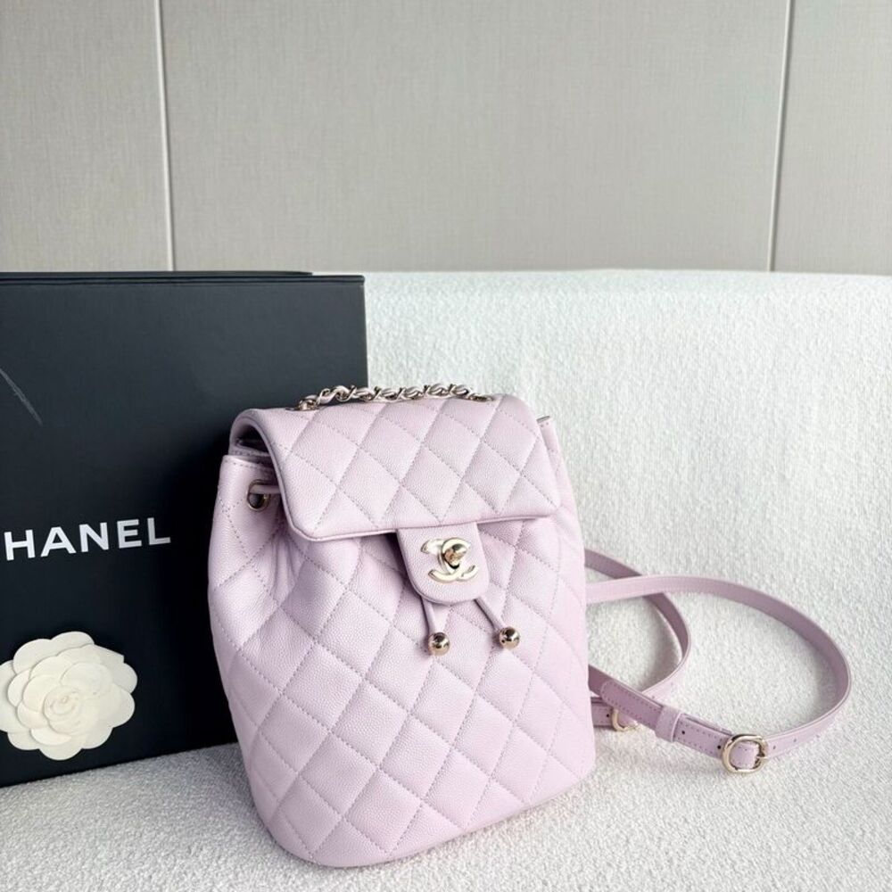 Chanel Women Pre-Loved Bag Very Good Condition - Picture 4 of 9